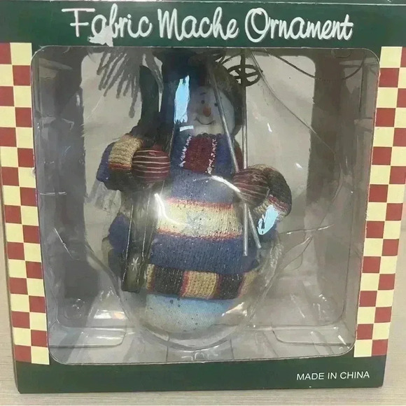 Vintage FABRIC MACHE SNOWMAN VERY DETAILED SKI THEME 5 1/2" NEW IN BOX. - Picture 1 of 3